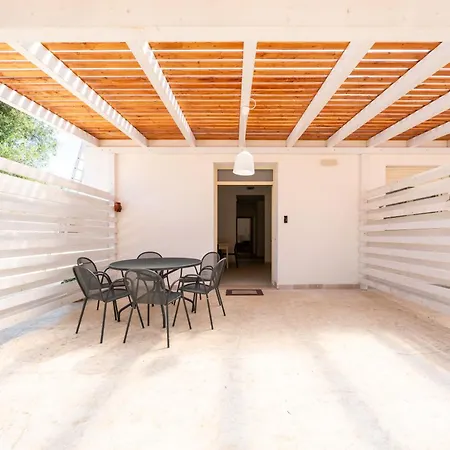 La Favorita House